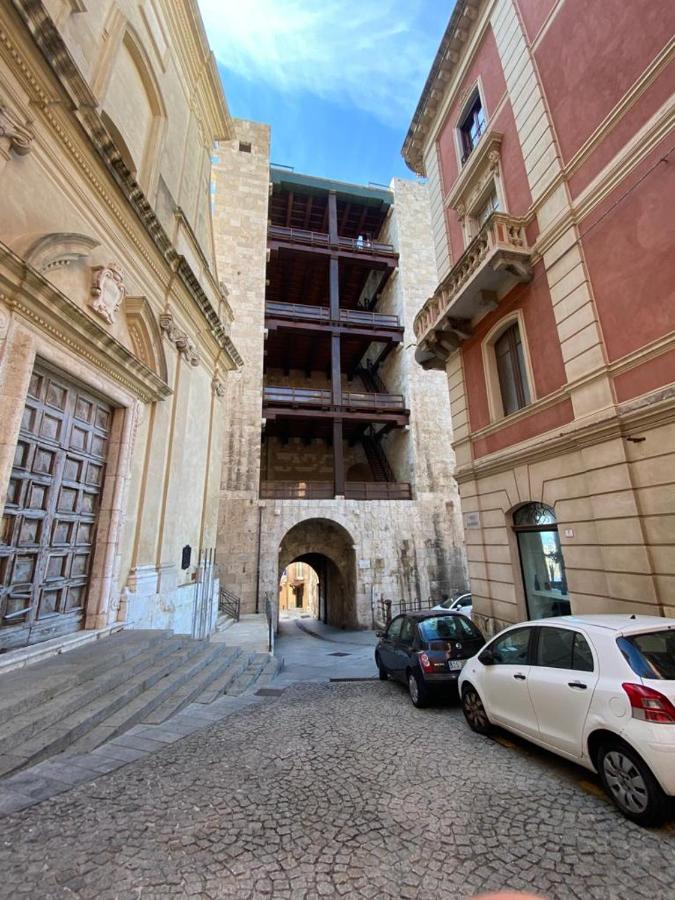 Cuore Del Centro Storico Кальярі Екстер'єр фото