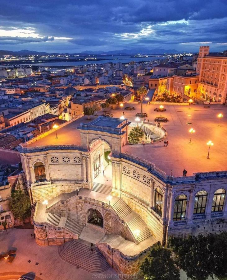 Cuore Del Centro Storico Кальярі Екстер'єр фото